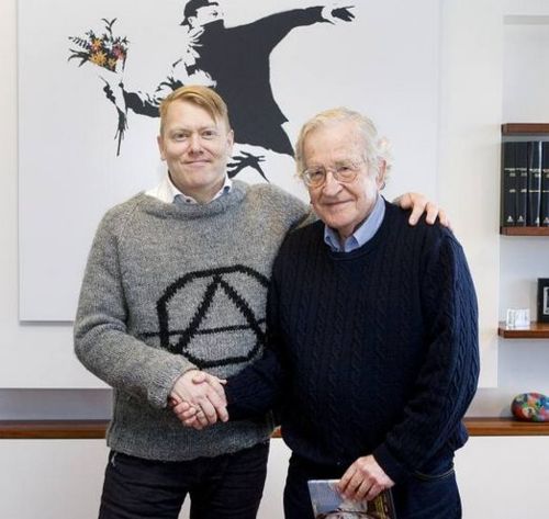 Jón og Noam Chomsky